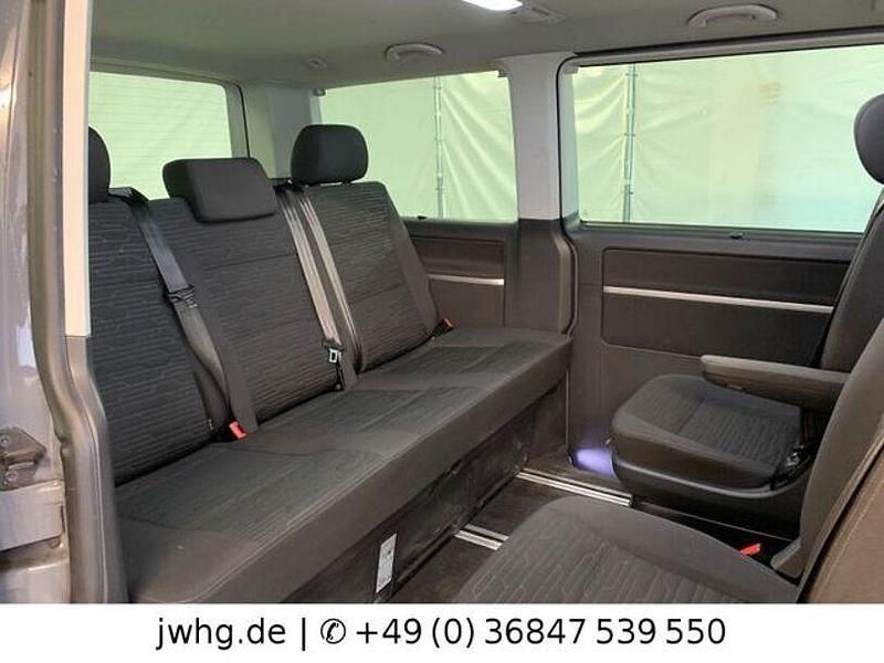 Gebraucht VW Multivan Comfortline 204 PS (150 kW) 2023 Grau Van