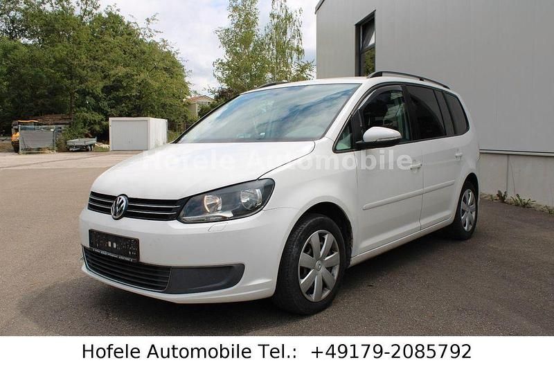 Weiß Gebraucht 2011 VW Touran Comfortline Van / Kleinbus | 3.950 € (Fairer Preis) - Bild 1/4