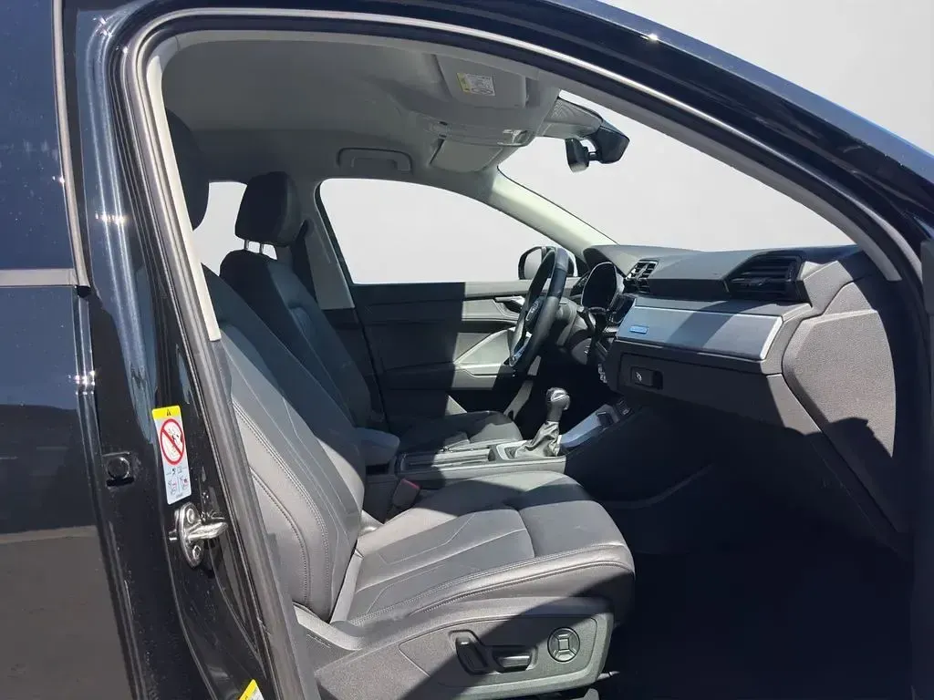 Gebraucht Audi Q3 Ambiente 150 PS (110 kW) 2022 Mythosschwarz metallic SUV
