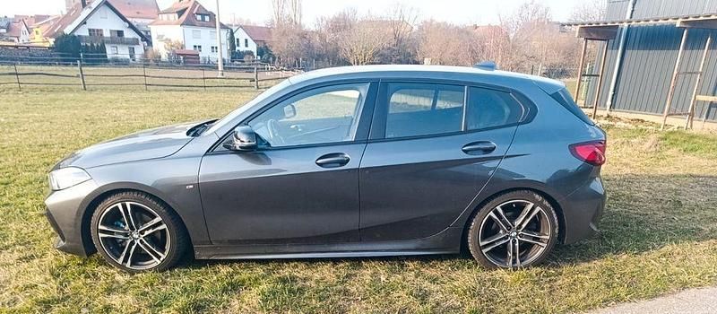 Gebraucht BMW 118 Performance 136 PS (100 kW) 2020 Grau Kleinwagen