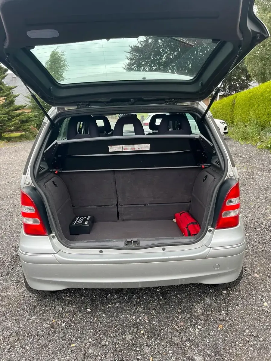 Gebraucht Mercedes A190 Elegance 125 PS (91 kW) 2003 Silber Kleinwagen
