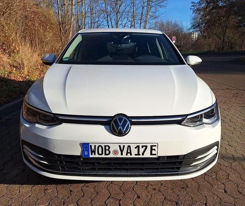 Gebraucht VW Golf VIII Style 150 PS (110 kW) 2022 Weiß Limousine