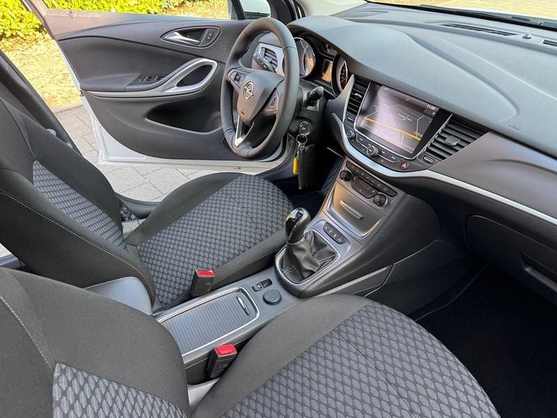 Gebraucht Opel Astra 110 PS (80 kW) 2019 Weiß Kombi