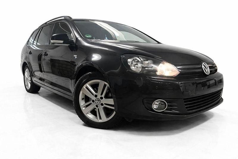 Gebraucht VW Golf VI Match 105 PS (77 kW) 2012 Schwarz Kleinwagen