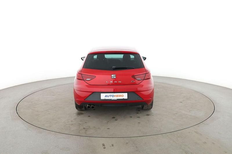 Gebraucht Seat Leon FR 180 PS (132 kW) 2018 Rot Limousine