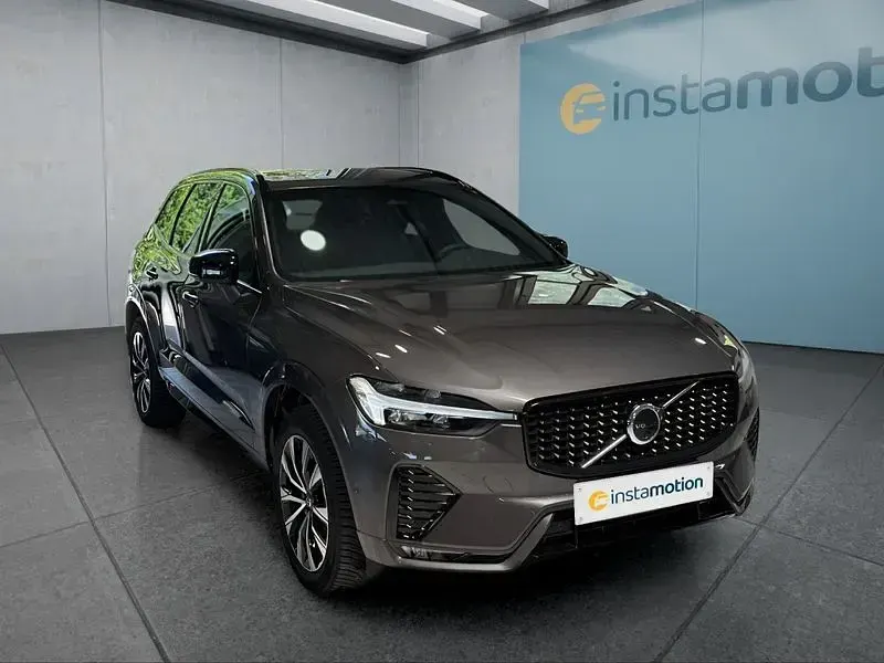 Gebraucht Volvo XC60 250 PS (183 kW) 2025 Grau SUV