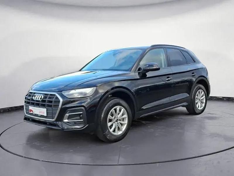 Używany Audi Q5 Basis 204 KM (150 kW) 2023 Czarny SUV