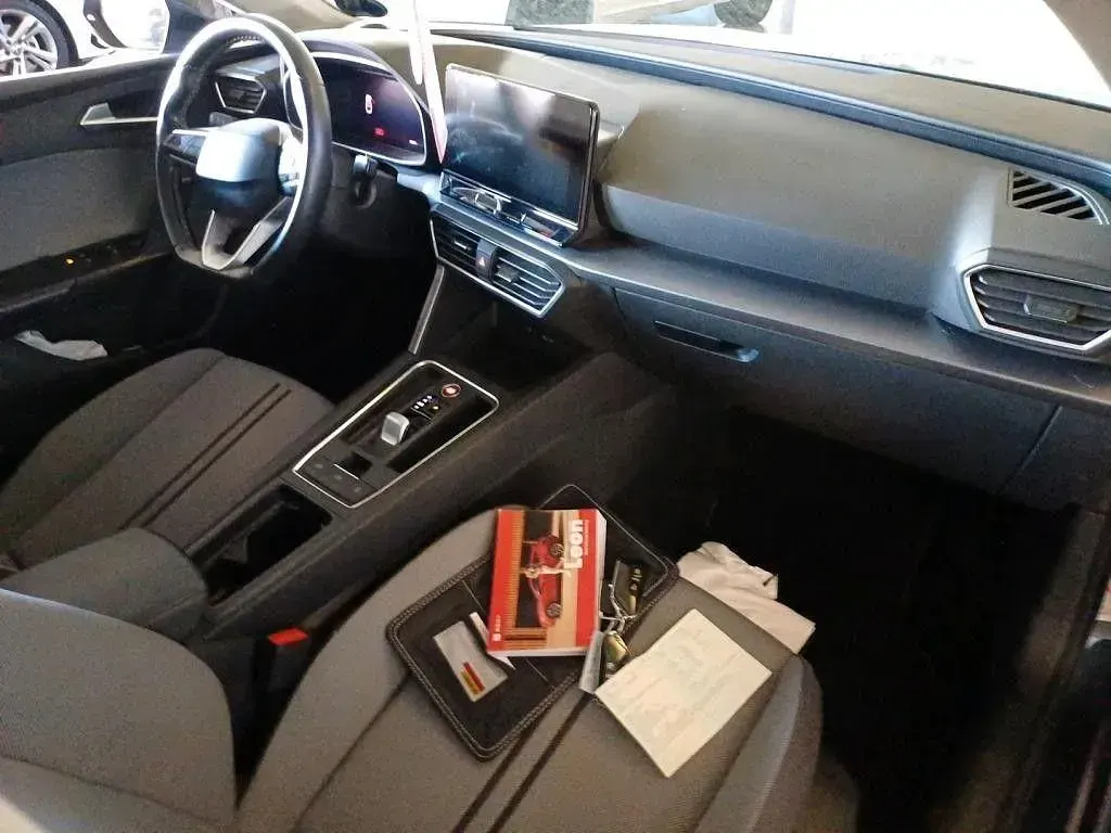 Gebraucht Seat Leon Style 150 PS (110 kW) 2022 Grau Kombi