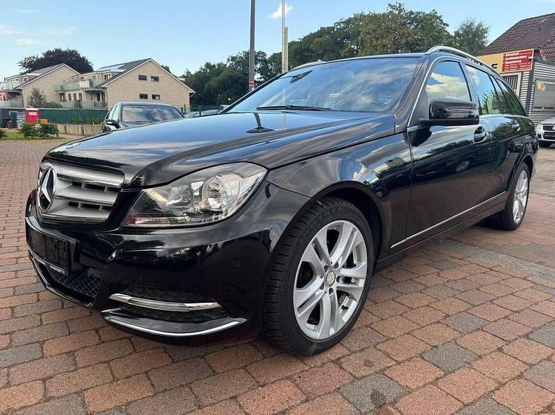 Schwarz Gebraucht 2012 Mercedes C220 Avantgarde Kombi | 9.699 € (Fairer Preis) - Bild 1/4