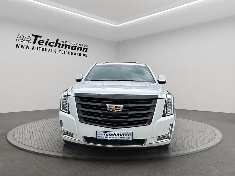 Gebraucht Cadillac Escalade 426 PS (313 kW) 2017 Weiß SUV