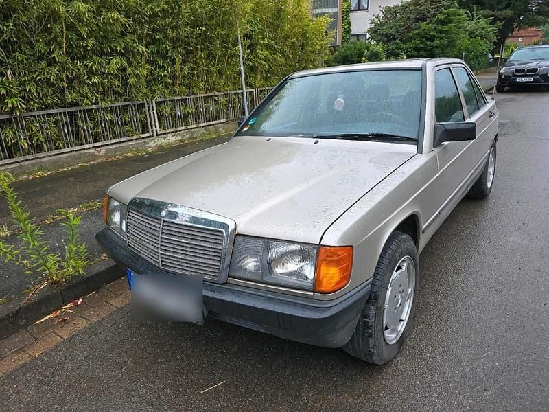 Gold Gebraucht 1985 Mercedes 190 Limousine | 4.000 € - Bild 1/4