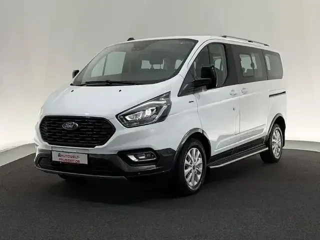 Gebraucht Ford Tourneo Custom Active 131 PS (96 kW) 2022 Weiß Van