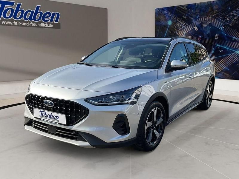 Silber Gebraucht 2024 Ford Focus Active X Limousine | 28.890 € (Teuer) - Bild 1/4