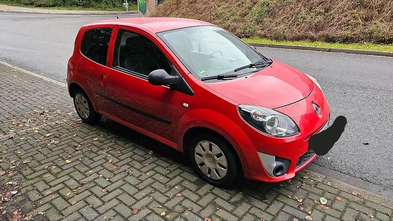 Rot Gebraucht 2008 Renault Twingo Kleinwagen | 2.300 € (Teuer) - Bild 1/4