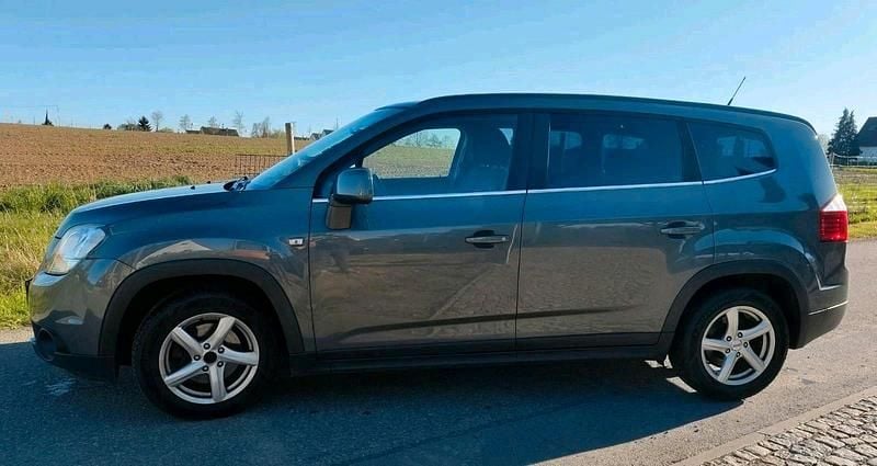 Second-hand Chevrolet Orlando 163 CP (119 kW) 2012 Gri Monovolum