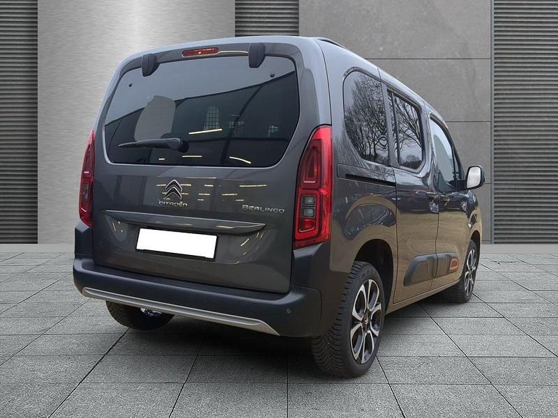 Gebraucht Citroën Berlingo Shine 131 PS (96 kW) 2024 Platiniumgrau Van / Kleinbus