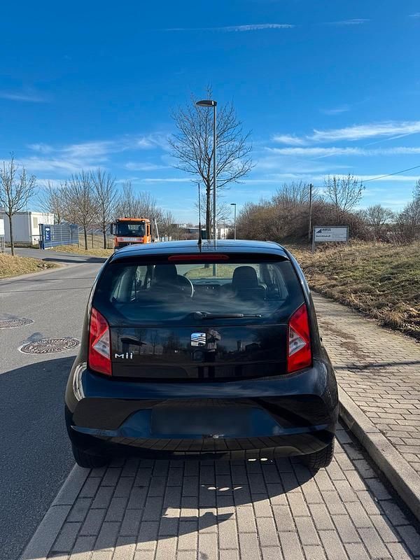 Gebraucht Seat Mii 75 PS (55 kW) 2012 Schwarz Kleinwagen