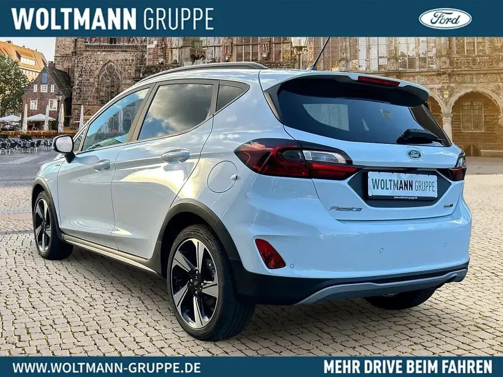 Gebraucht Ford Fiesta Active X 125 PS (91 kW) 2023 Frostweiß Kleinwagen