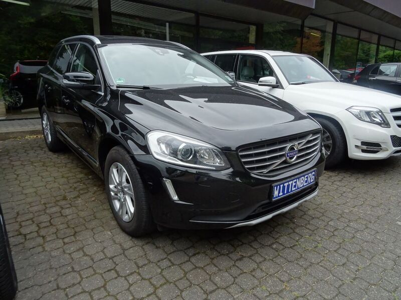 Schwarz Gebraucht 2017 Volvo XC60 Summum SUV | 21.800 € (Fairer Preis) - Bild 1/4