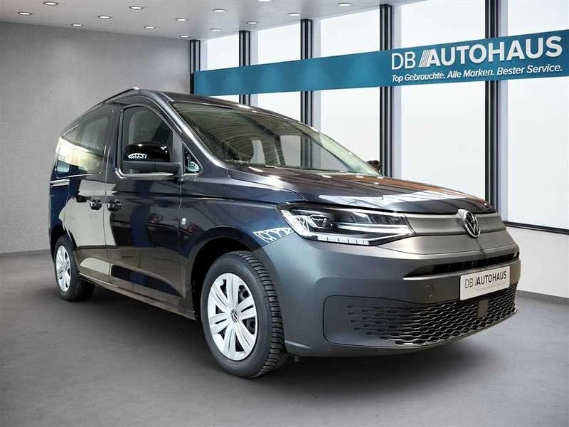 Second-hand VW Caddy 122 CP (89 kW) 2023 Albastru Monovolum