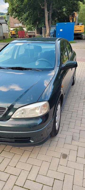 Gebraucht Opel Astra 65 PS (47 kW) 1998 Limousine
