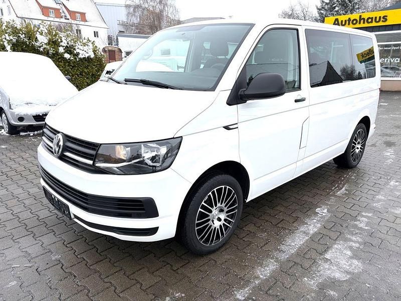 Weiß Gebraucht 2016 VW Multivan Van | 19.700 € (Guter Preis) - Bild 1/4