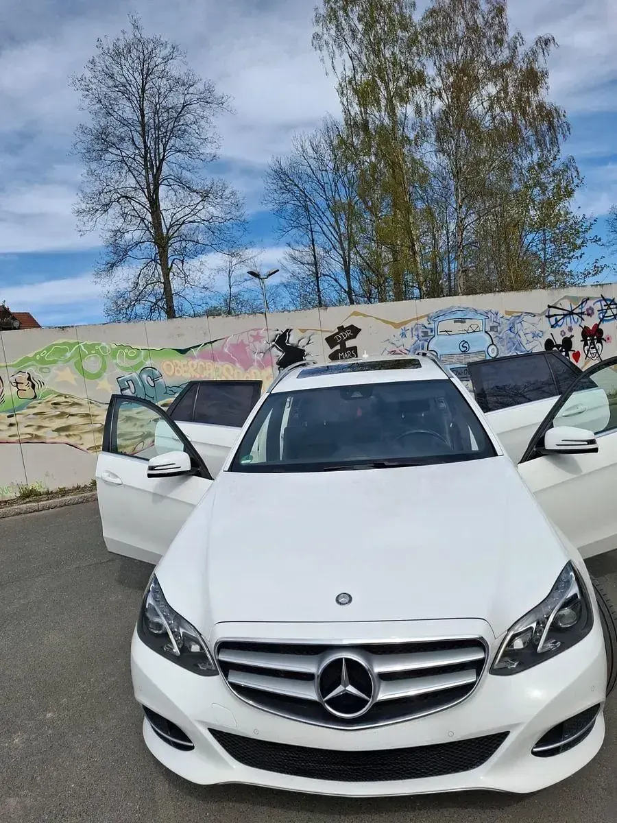 Usado Mercedes E200 Avantgarde 136 CV (100 kW) 2015 Blanco Berlina