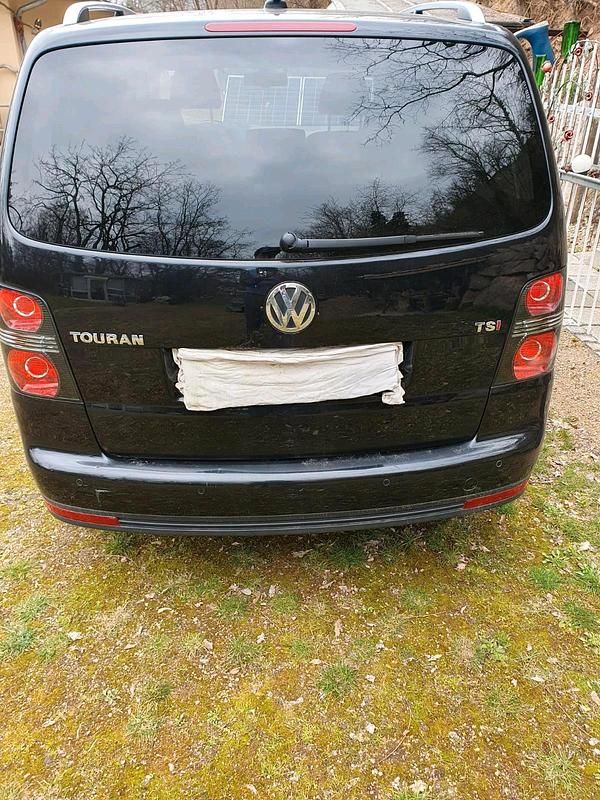 Gebraucht VW Touran 140 PS (102 kW) 2010 Schwarz Van / Kleinbus