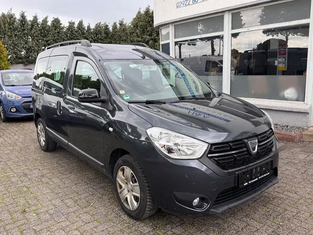 Gebraucht Dacia Dokker Comfort 102 PS (75 kW) 2019 Schwarz Van / Kleinbus