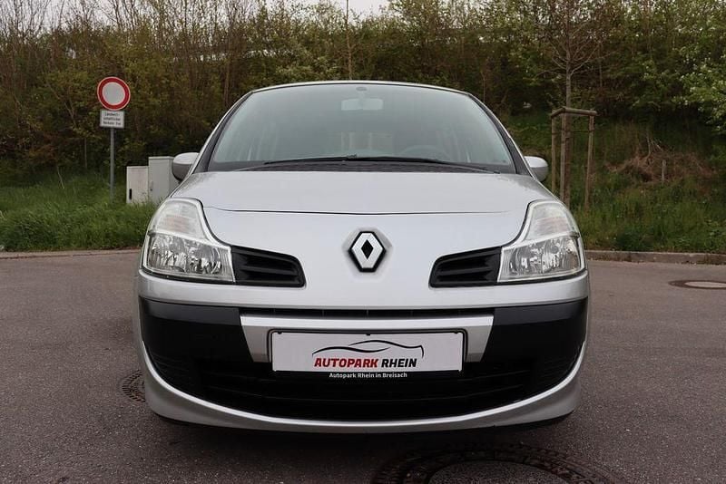 Second-hand Renault Modus Avantage 75 CP (55 kW) 2008 Argintiu Monovolum