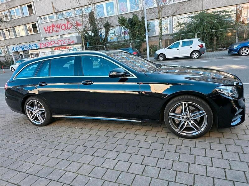 Second-hand Mercedes 220 2017 Negru Break