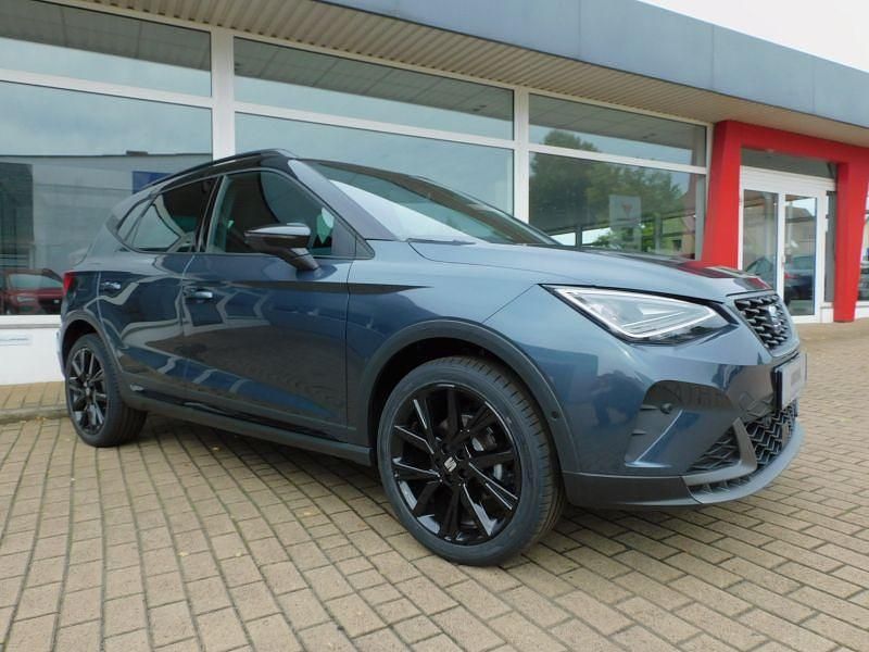 Neu 2025 Seat Arona Black Edition SUV | 29.990 € (Teuer) - Bild 1/4