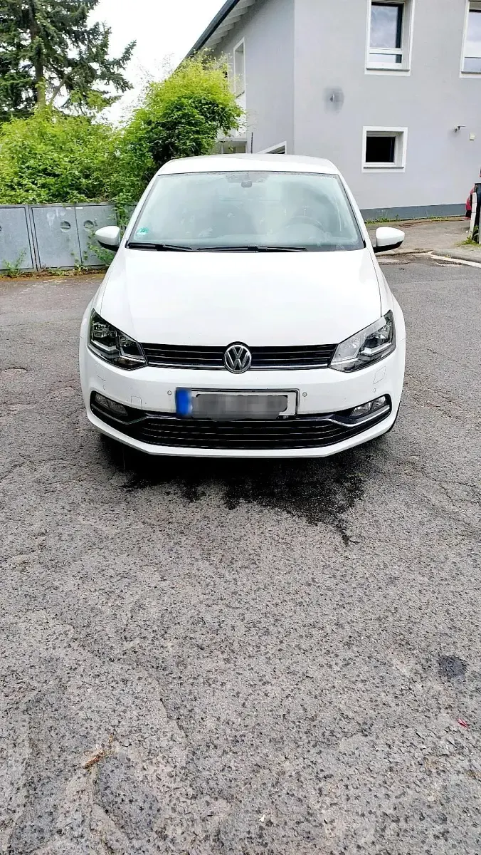 Gebraucht VW Polo 85 PS (62 kW) 2015 Weiß Kleinwagen