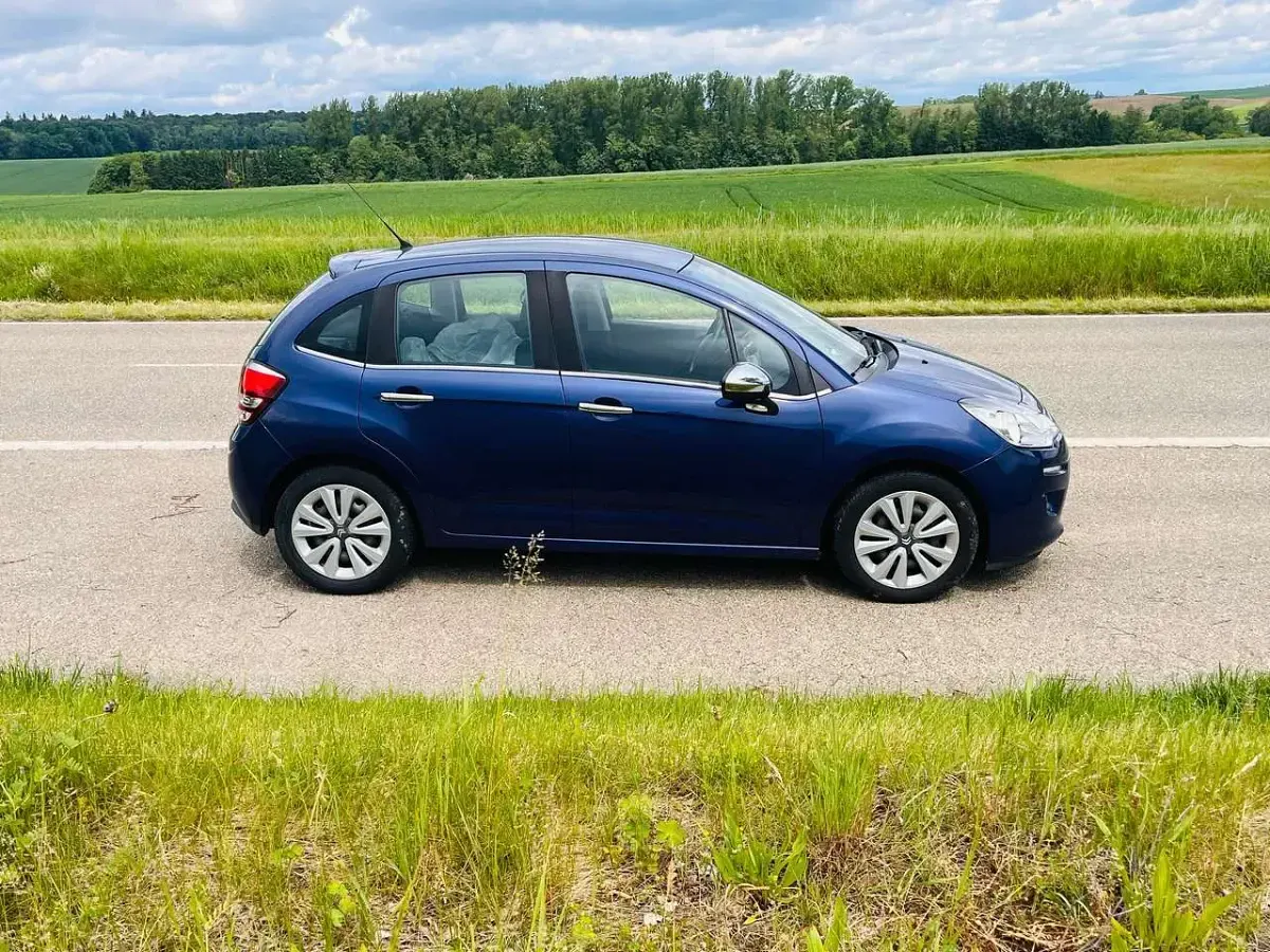 Używany Citroën C3 SELECTION 82 KM (60 kW) 2014 Niebieski Hatchback