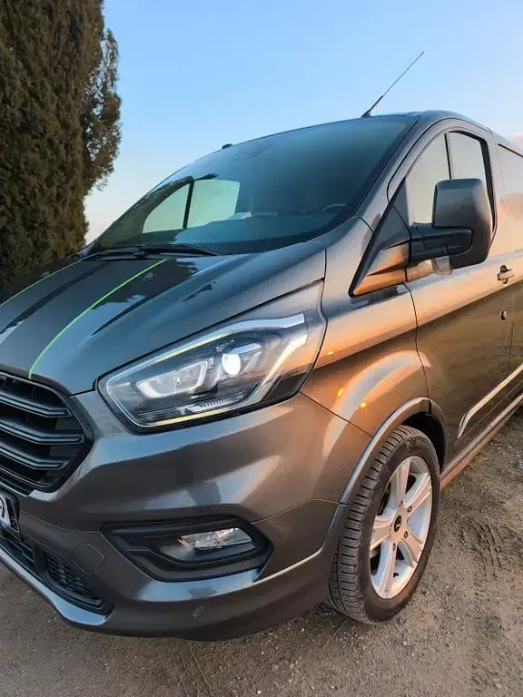 Gebraucht Ford Transit Custom 170 PS (125 kW) 2018 Grau Van / Kleinbus
