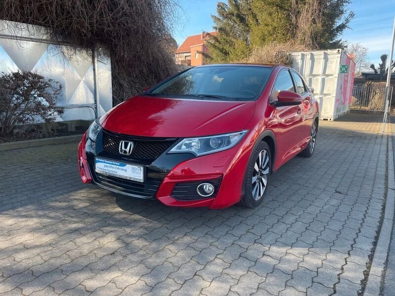 Gebraucht Honda Civic Elegance 141 PS (103 kW) 2017 Rot Limousine
