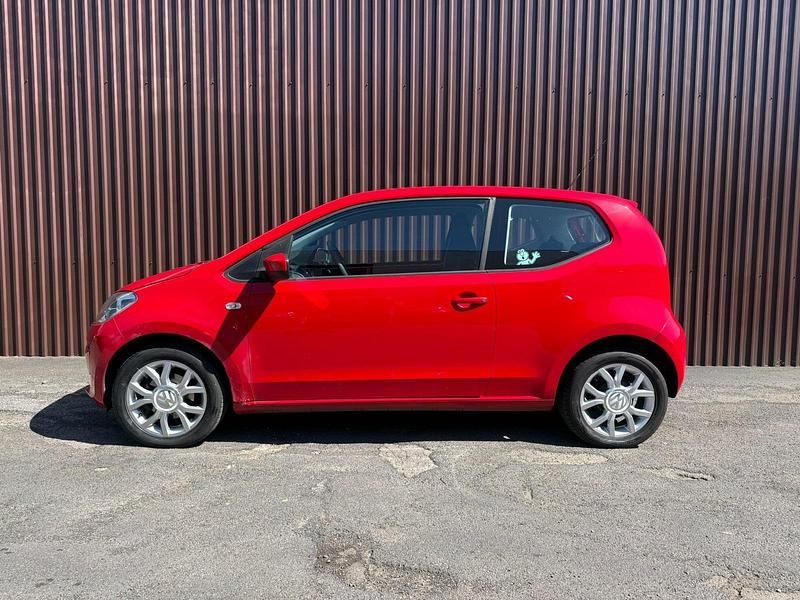 Second-hand VW up! move up! 75 CP (55 kW) 2012 Roșu Hatchback