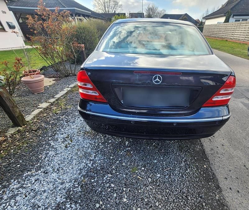 Gebraucht Mercedes C240 Elegance 170 PS (125 kW) 2002 Blau Limousine