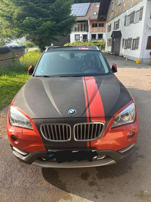 Orange Gebraucht 2012 BMW X1 Sport Line SUV | 10.000 € (Etwas zu teuer) - Bild 1/4