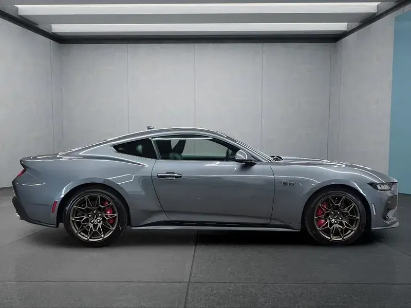 Gebraucht Ford Mustang GT 446 PS (328 kW) 2025 Grau Coupé