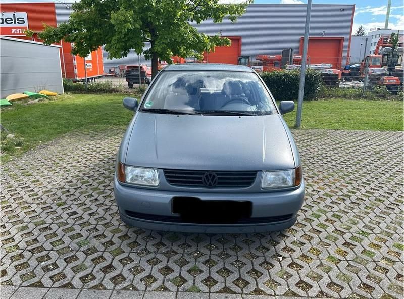 Gebraucht VW Polo 50 PS (36 kW) 1995 Grau Kleinwagen