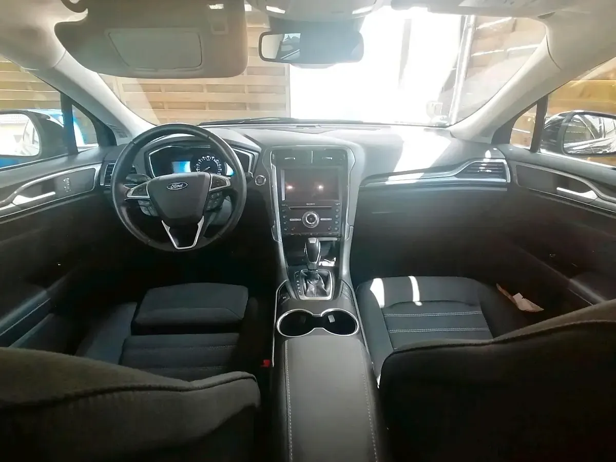 Gebraucht Ford Mondeo 187 PS (137 kW) 2022 Schwarz Kombi
