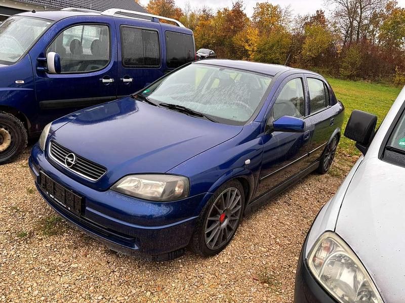 Gebraucht Opel Astra 84 PS (61 kW) 2003 Blau Limousine