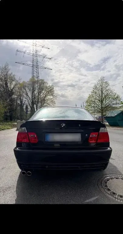 Gebraucht BMW 330 Performance 231 PS (169 kW) 2001 Schwarz Limousine
