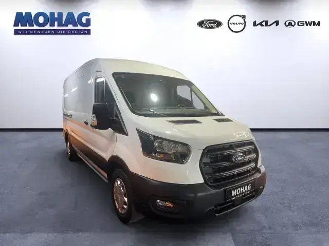 Gebraucht Ford Transit Trend 131 PS (96 kW) 2024 Weiss Van
