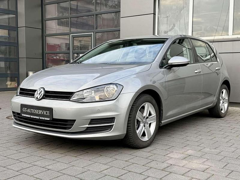 Gebraucht VW Golf VII Comfortline 86 PS (63 kW) 2013 Tungsten silver metallic Kleinwagen