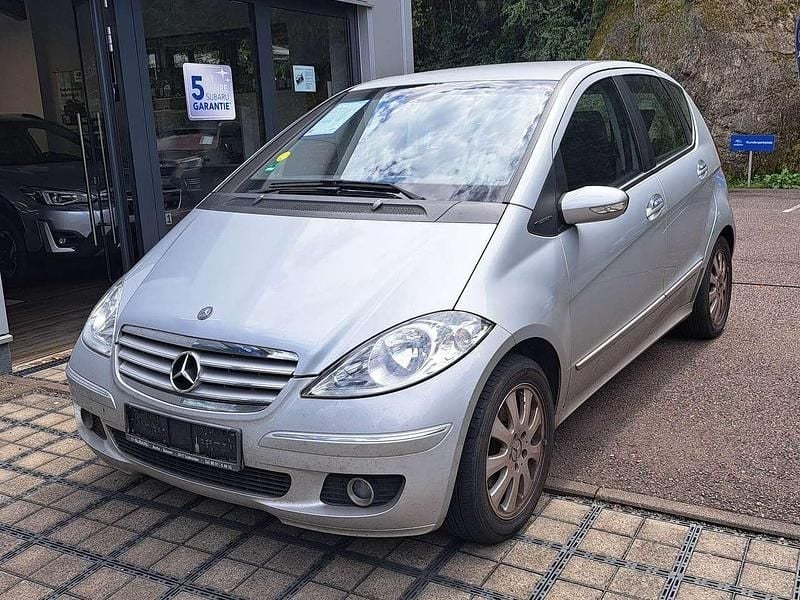 Polarsilber metalliclack Gebraucht 2005 Mercedes A170 Kleinwagen | 1.500 € (Guter Preis) - Bild 1/4