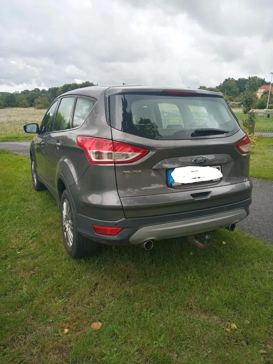 Gebraucht Ford Kuga 163 PS (119 kW) 2014 Grau SUV