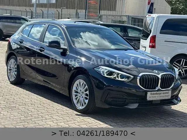 Gebraucht BMW 118 Advantage 136 PS (100 kW) 2023 Schwarz Limousine