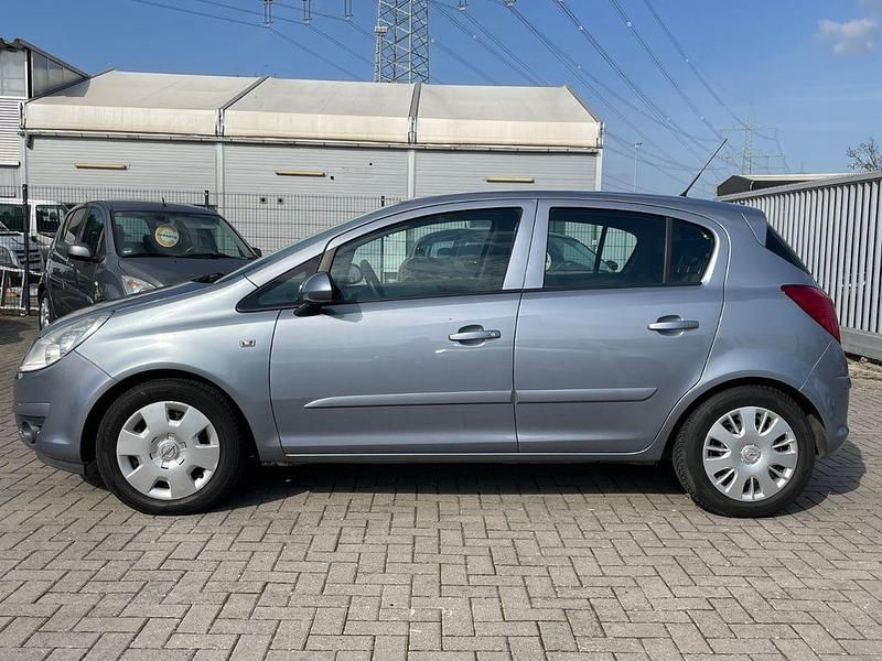 Gebraucht Opel Corsa Edition 80 PS (58 kW) 2007 Silber Kleinwagen